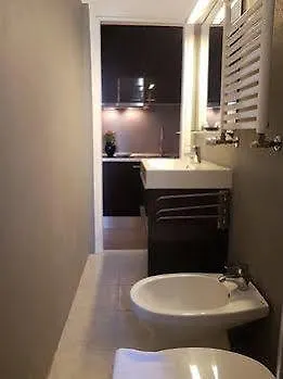 Heart Milan Apartments - San Sepolcro Duomo מלון